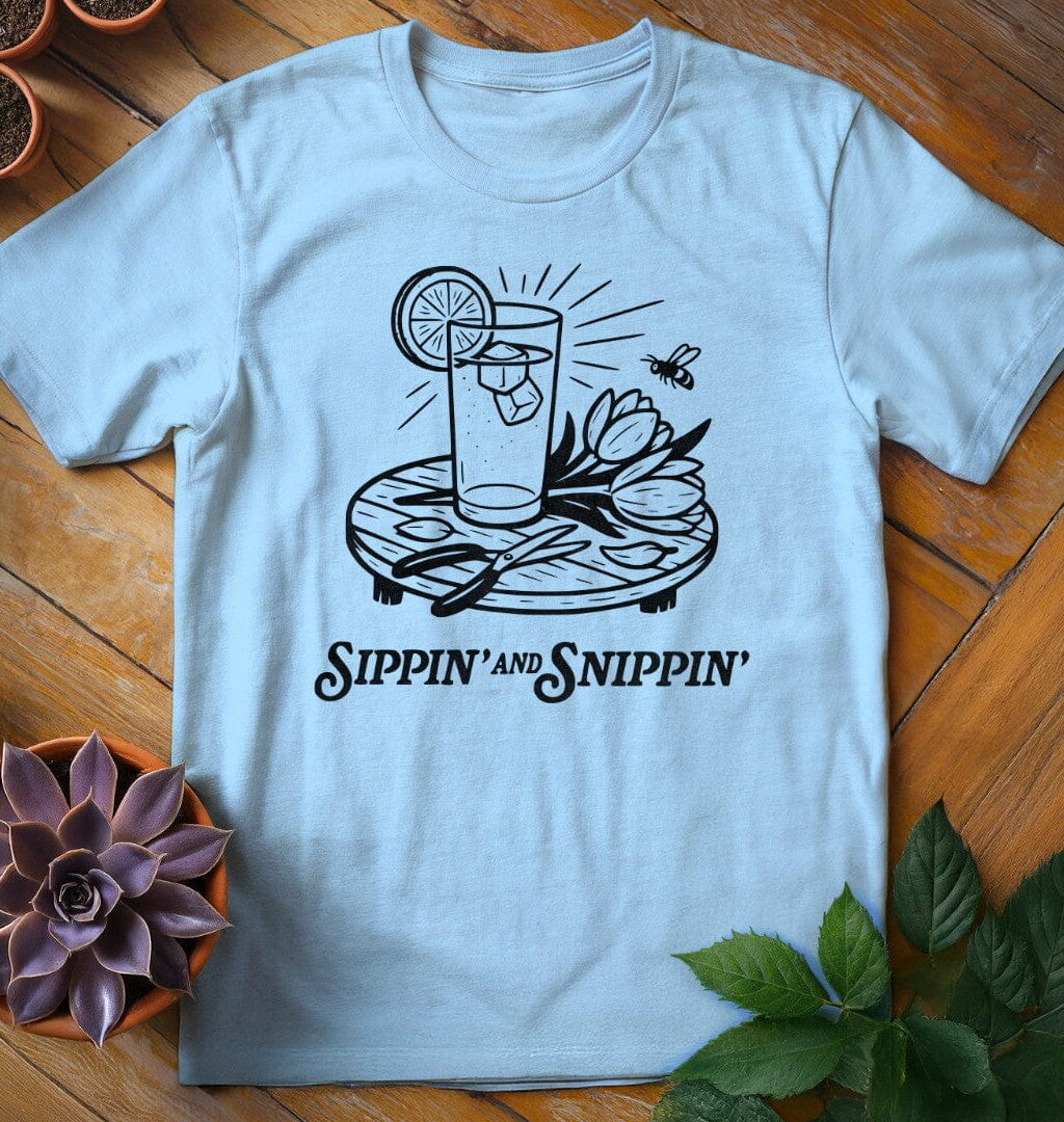 Sippin' and Snippin' Tee