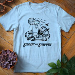 Sippin' and Snippin' Tee